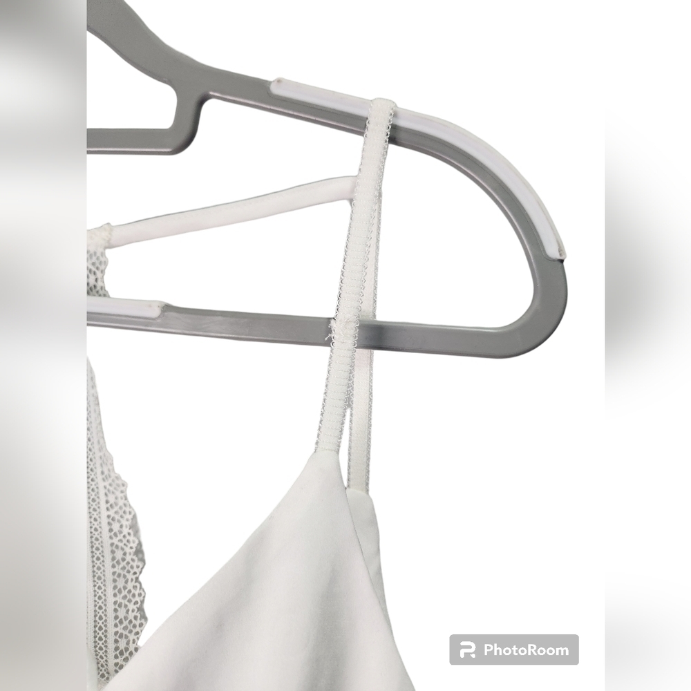 NWT POL Satin Criss Cross Strap Camisole w/V Neckline in Off White Sz. M - Picture 7 of 8
